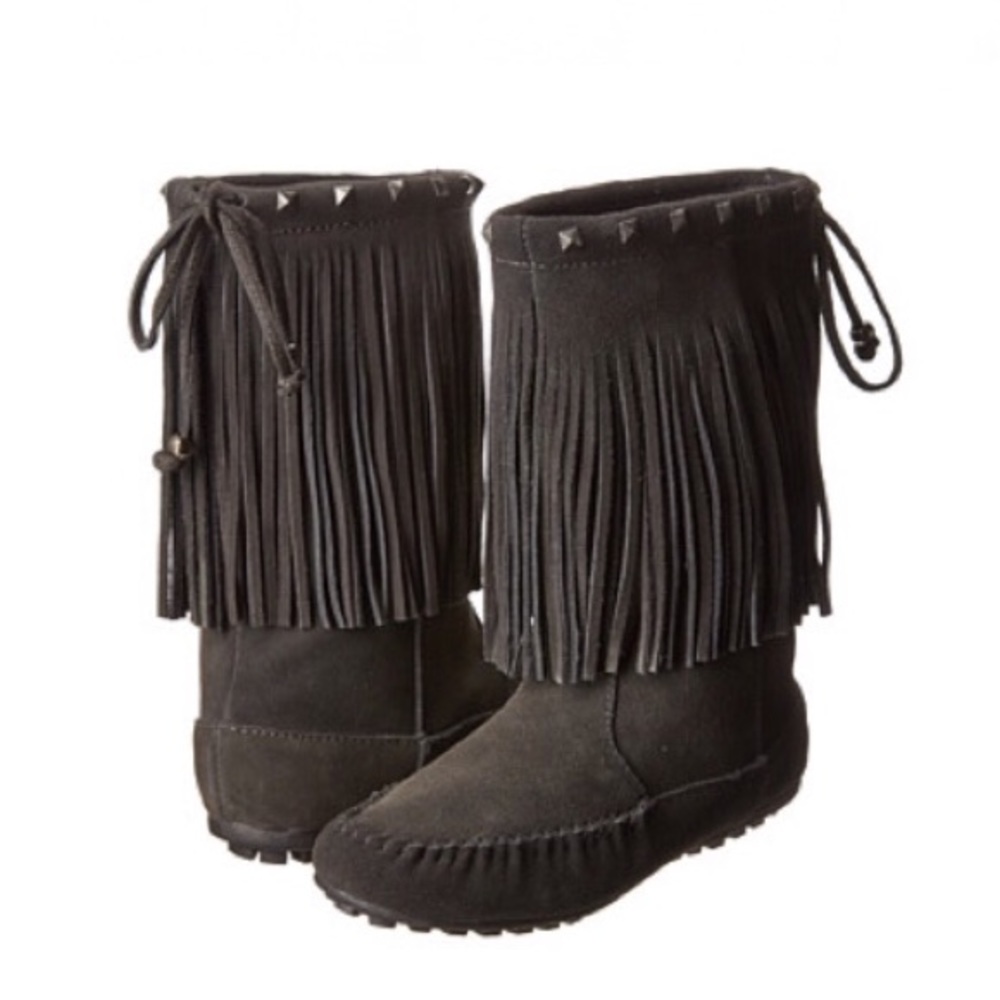NEW Minnetonka 6 Leather Studded Fringe Calf Boot